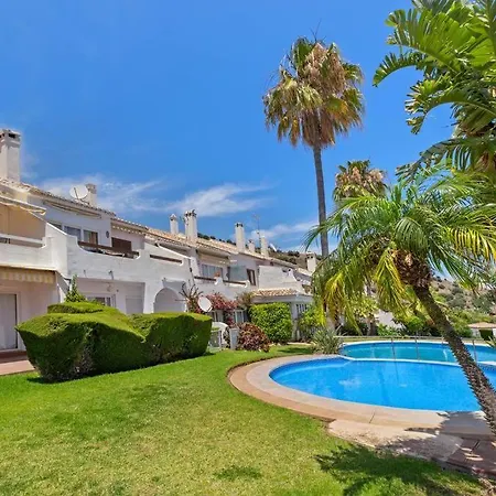 Penthouse With A Panoramic View And 2 Pools * 미하스
